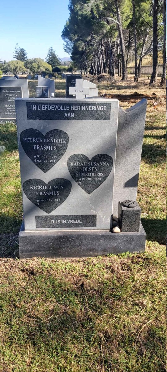 ERASMUS Petrus Hendrik 1981-2011 :: OLSEN Sarah Susanna nee HERBST 1949- :: ERASMUS Nickie J.W.A. 1979-