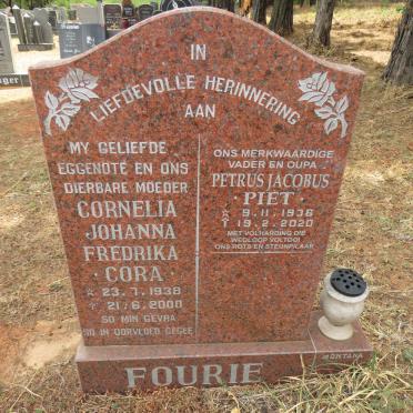 FOURIE Petrus Jacobus 1936-2020 & Cornelia Johanna Fredrika 1938-2000