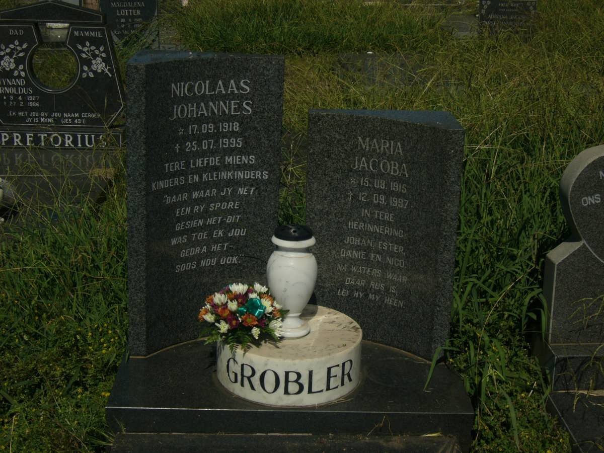 GROBLER Nicolaas Johannes 1918-1995 &amp; Maria Jacoba 1915-1997