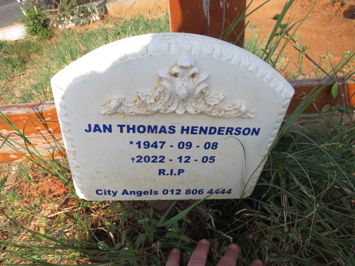 HENDERSON Jan Thomas 1947-2022