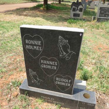 HOLMES Ronnie :: GROBLER Hannes :: GROBLER Rudolf