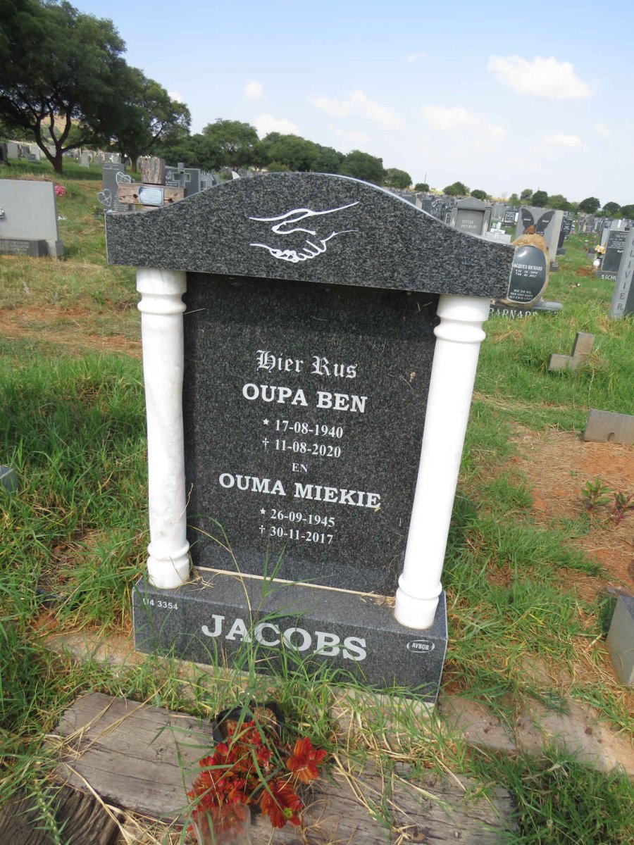 JACOBS Ben 1940-2020 & Miekie 1945-2017