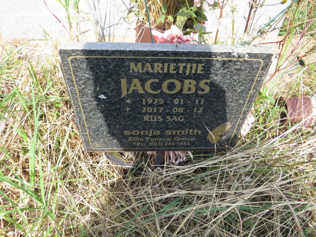 JACOBS Marietjie 1975-2017