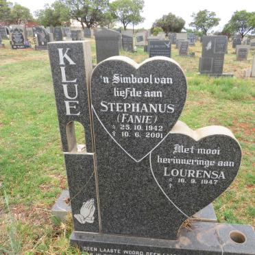 KLUE Stephanus 1942-2001 & Lourensa 1947-