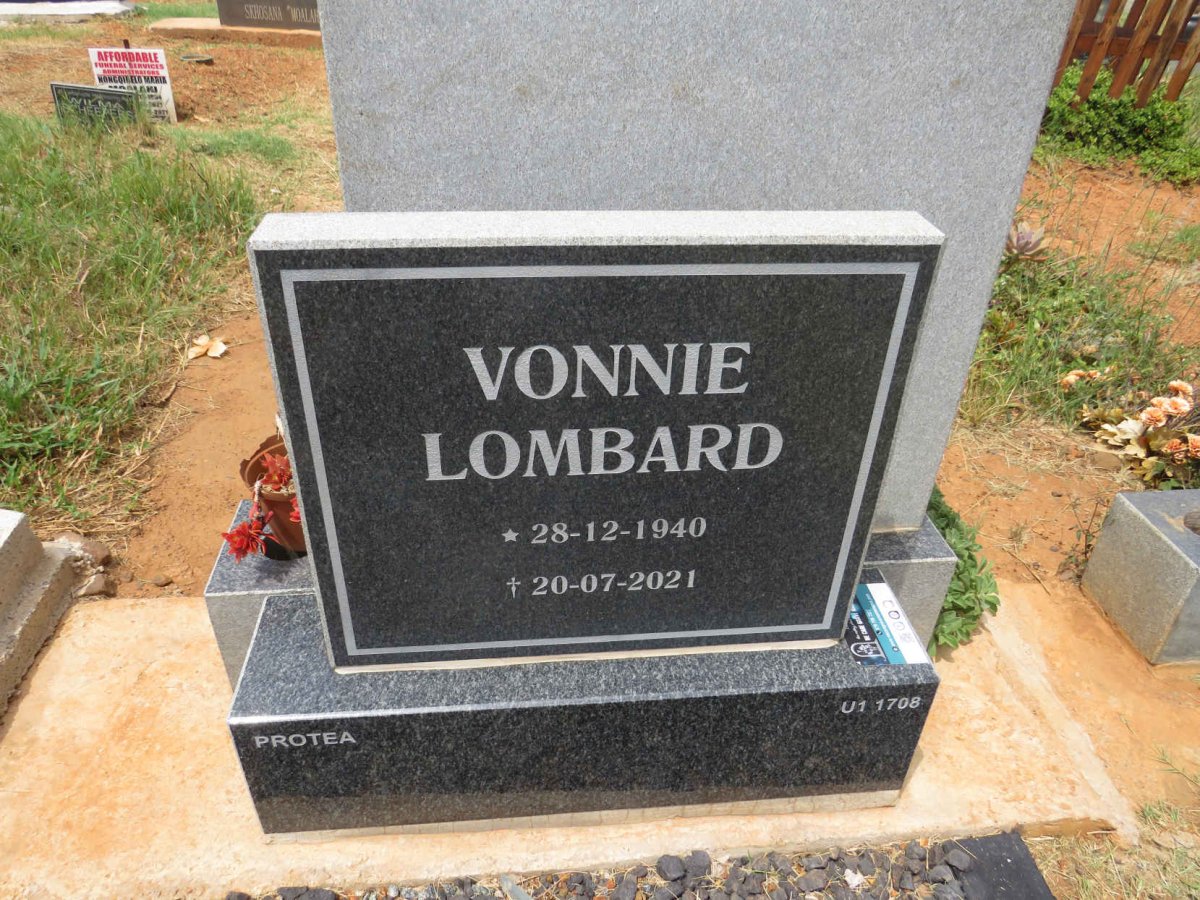 LOMBARD Vonnie 1940-2021