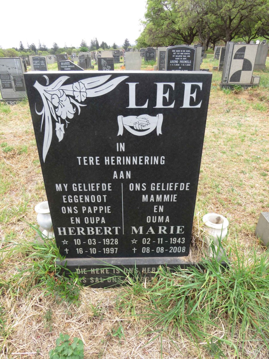 LEE Herbert 1928-1997 & Marie 1943-2008