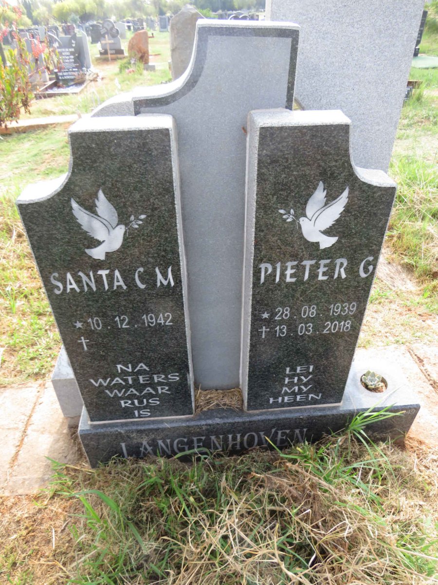 LANGENHOVEN Pieter G. 1939-2018 & Santa C.M. 1942- 