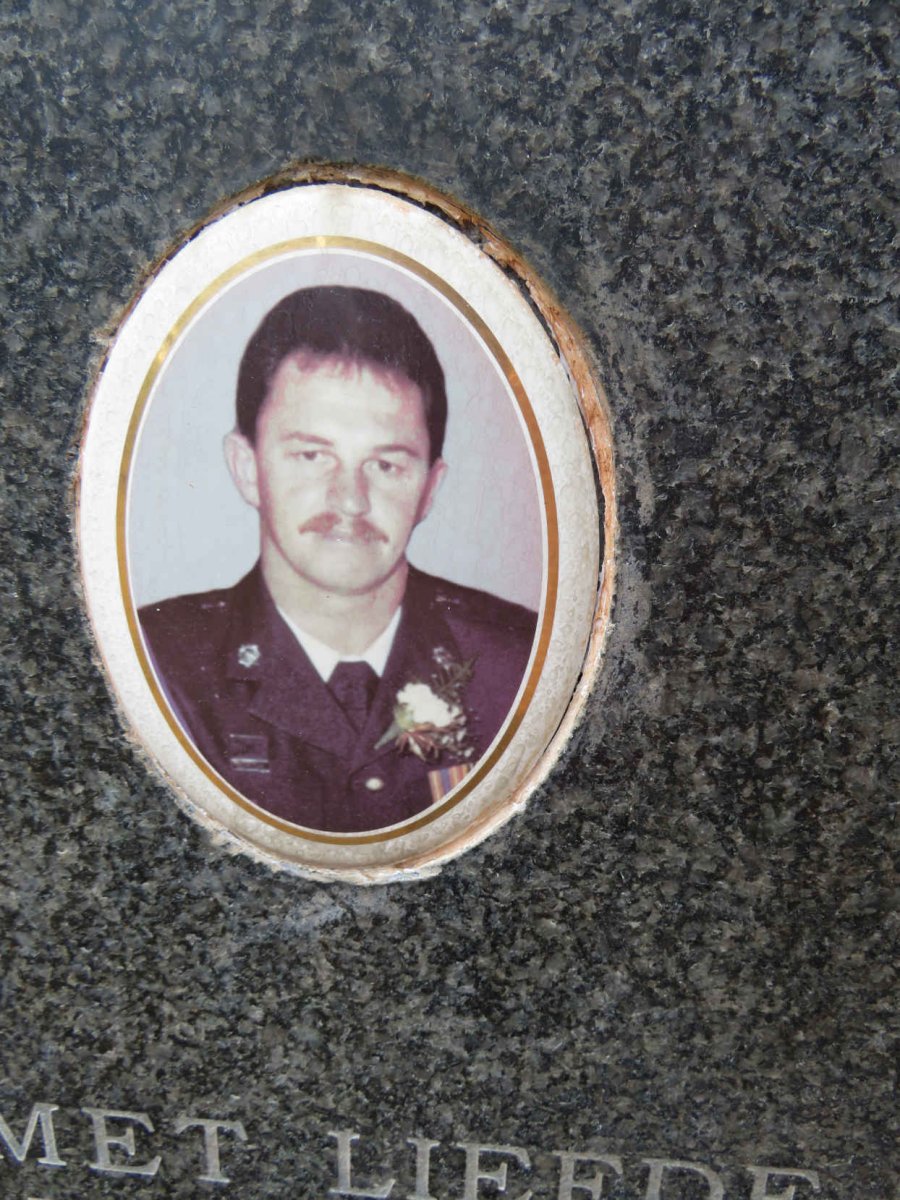 NORTJE Riaan 1966-2004 _2