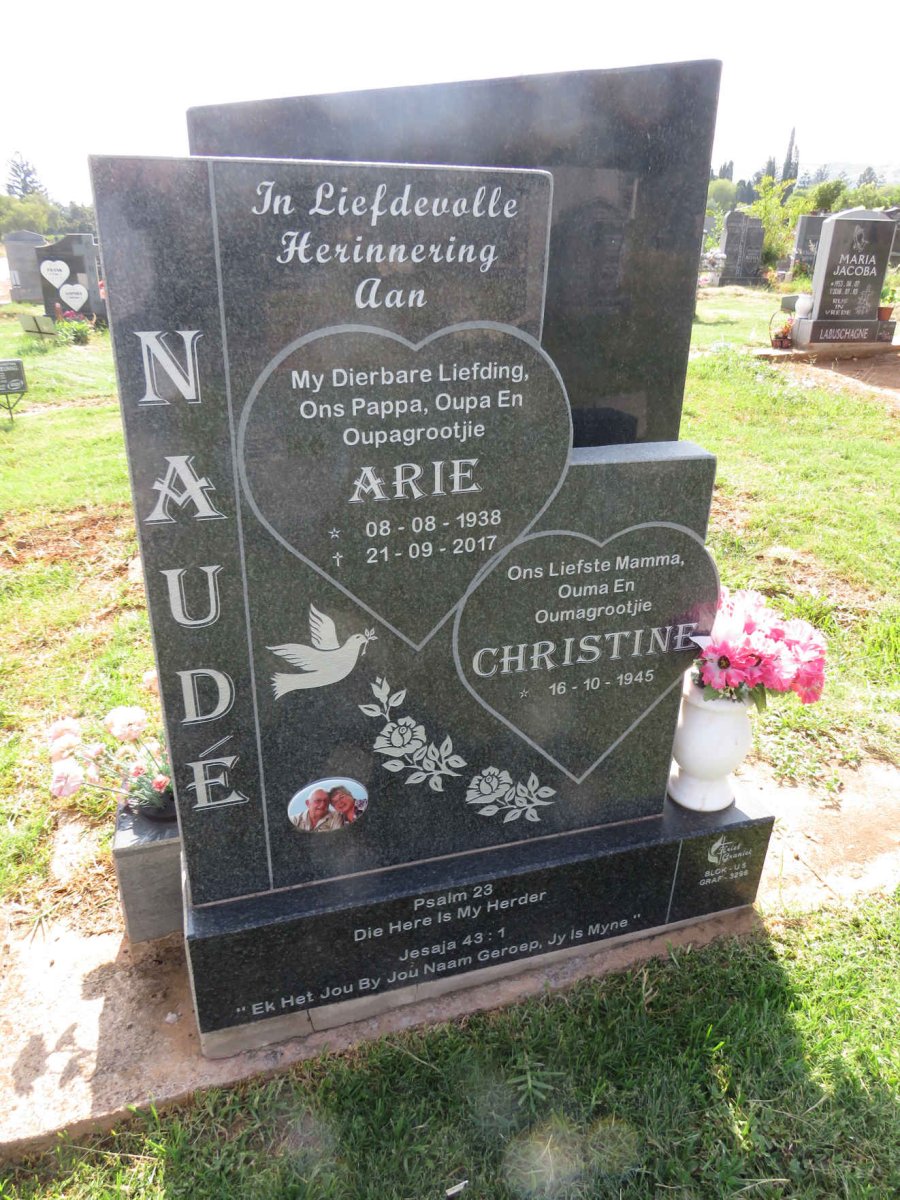 NAUDE Arie 1938-2017 & Christene 1945- 
