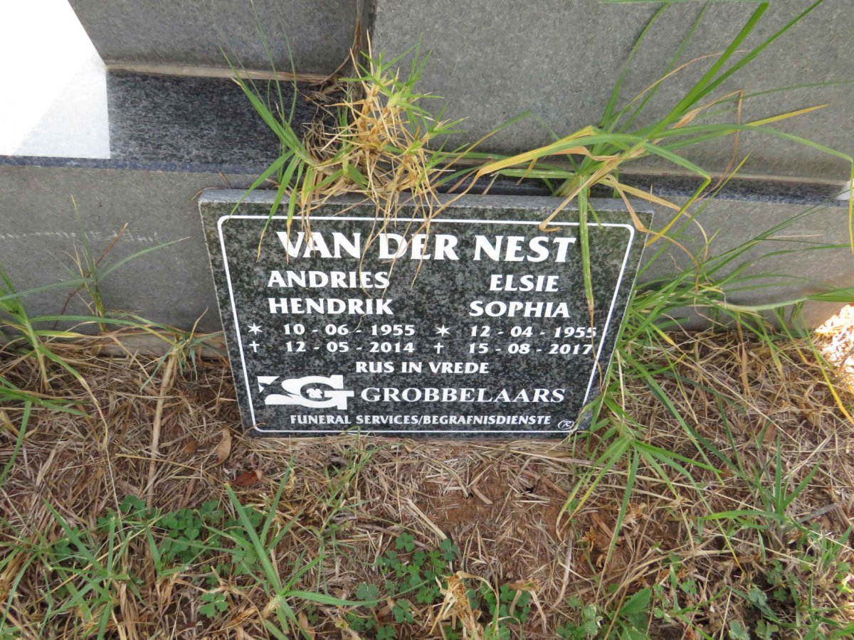 NEST Andries Hendrik, van der 1955-2014 & Elsie Sophia 1955-2017