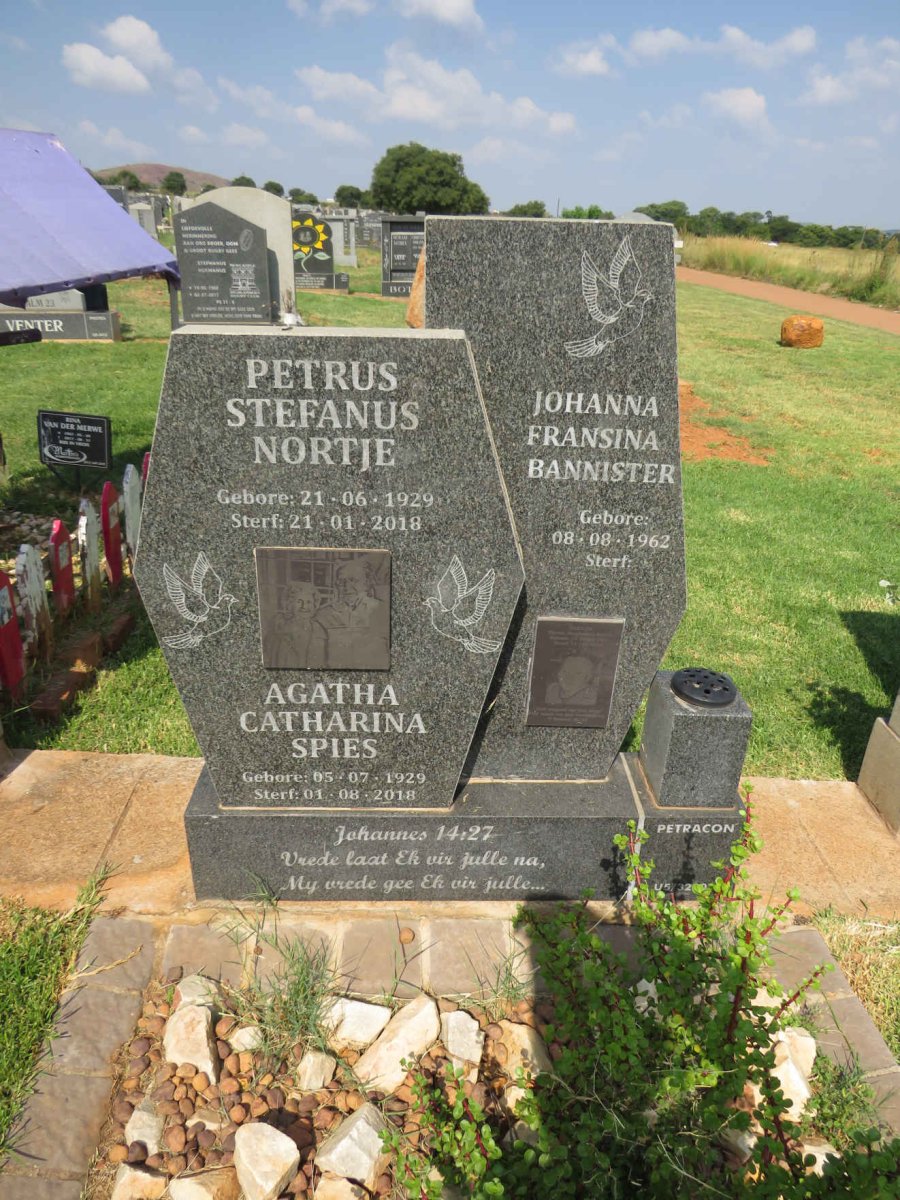 NORTJE Petrus Stefanus 1929-2018 & Agatha Catharina SPIES 1929-2018 :: BANNISTER Johanna Fransina 1962- 