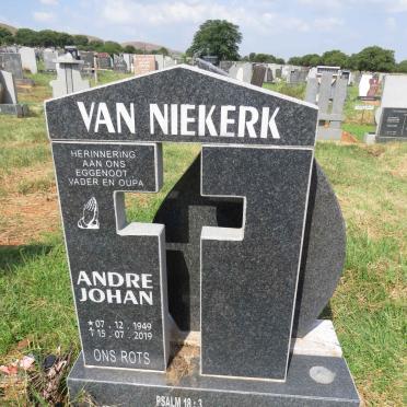 NIEKERK Andre Johan, van 1949-2019