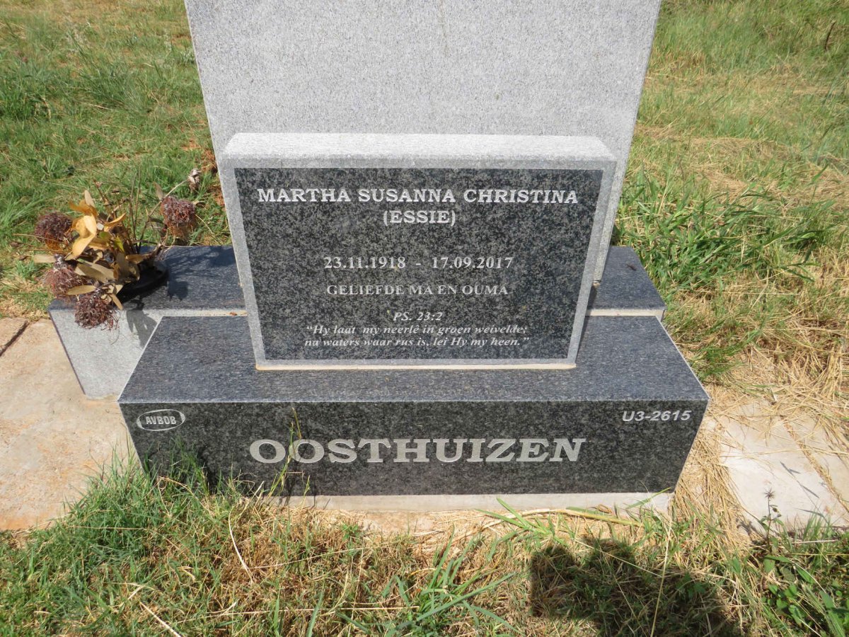 OOSTHUIZEN Martha Susanna Christina 1918-2017