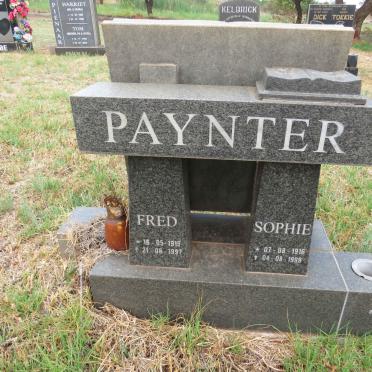 PAYNTER Fred 1915-1997 & Sophie 1916-1999