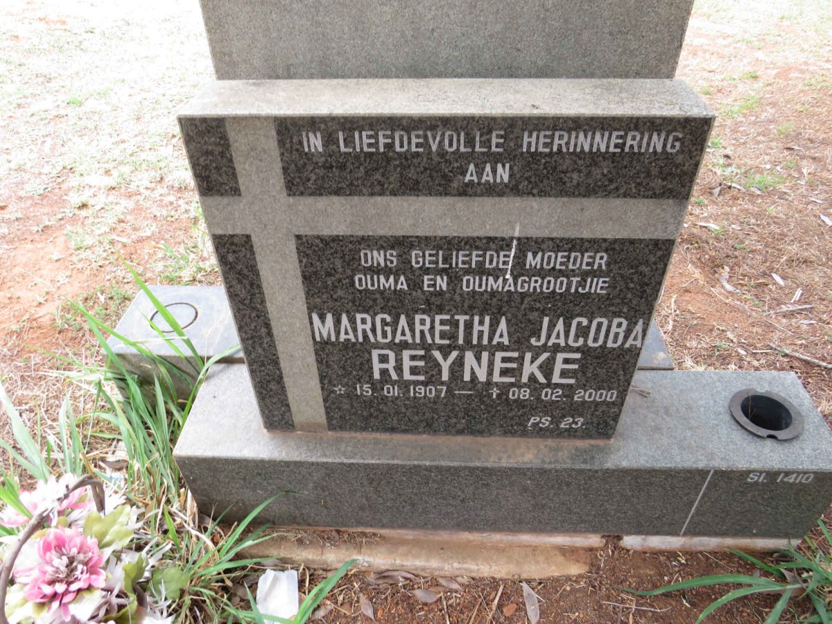 REYNEKE Margaretha Jacoba 1907-2000