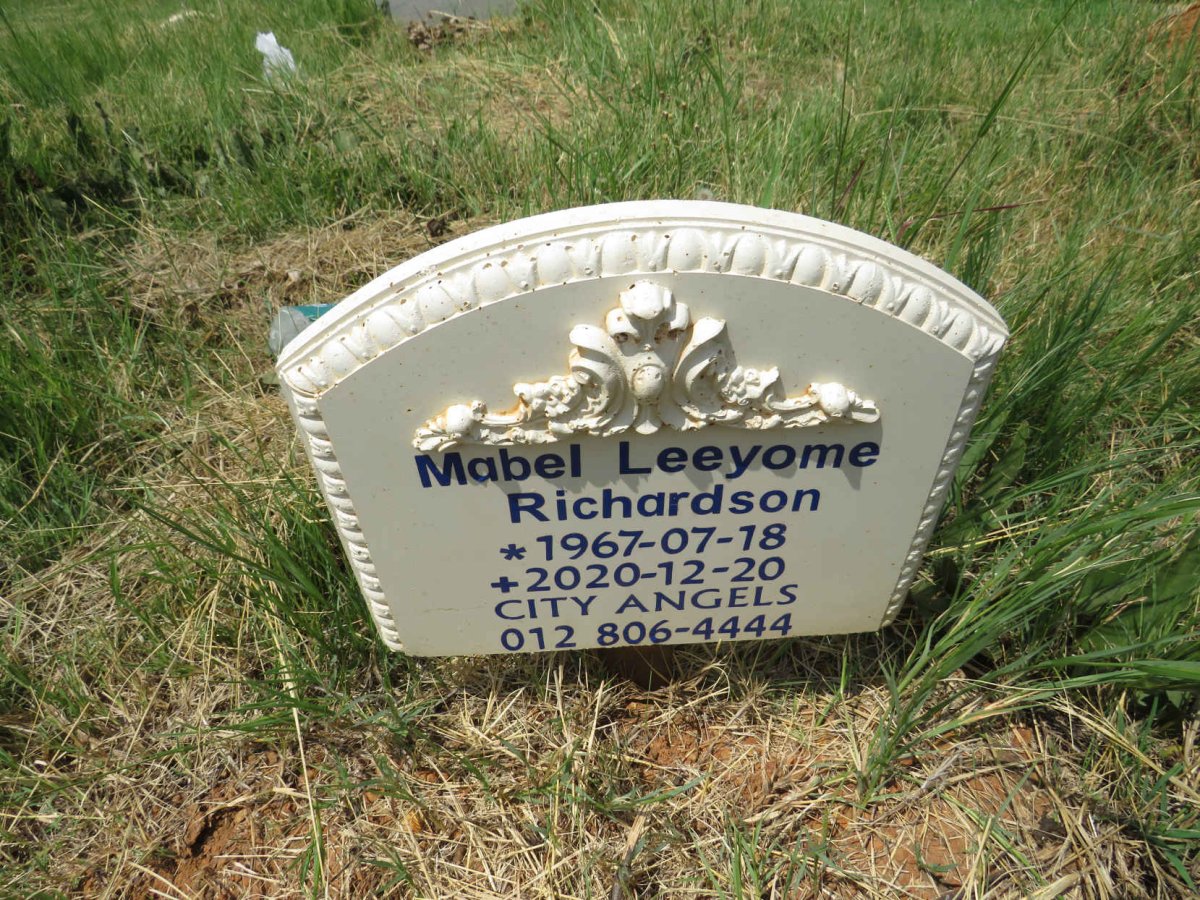 RICHARDSON Mabel Leeyome 1967-2020