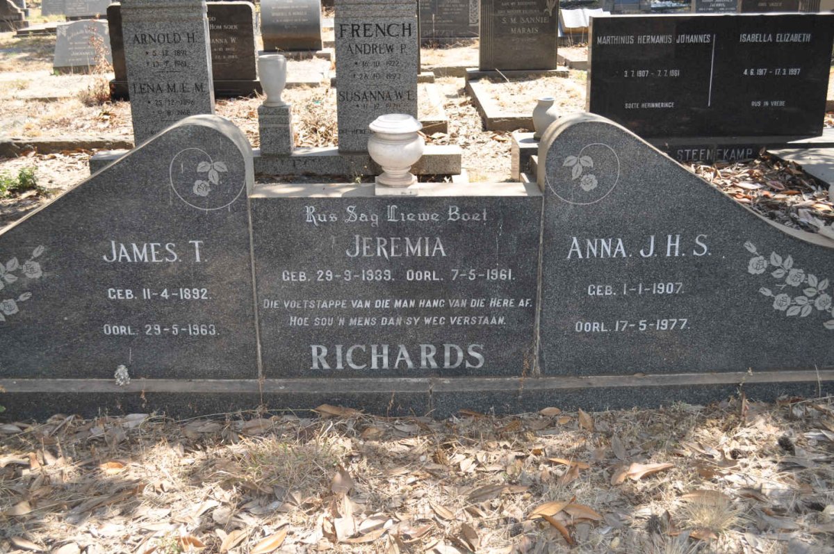 RICHARDS James T. 1892-1963 &amp; Anna J.H.S. 1907-1977 :: RICHARDS Jeremia 1939-1961