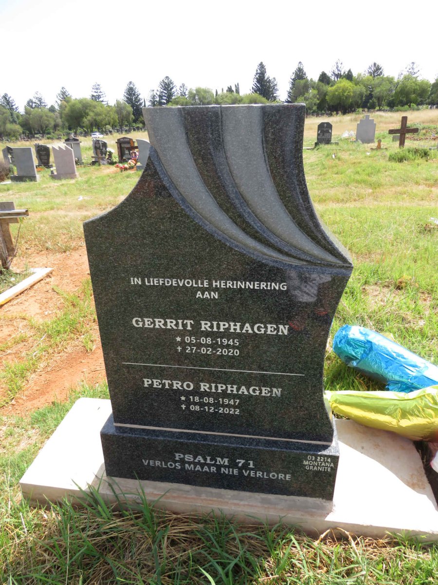 RIPHAGEN Gerrit 1945-2020 & Petro 1947-2022