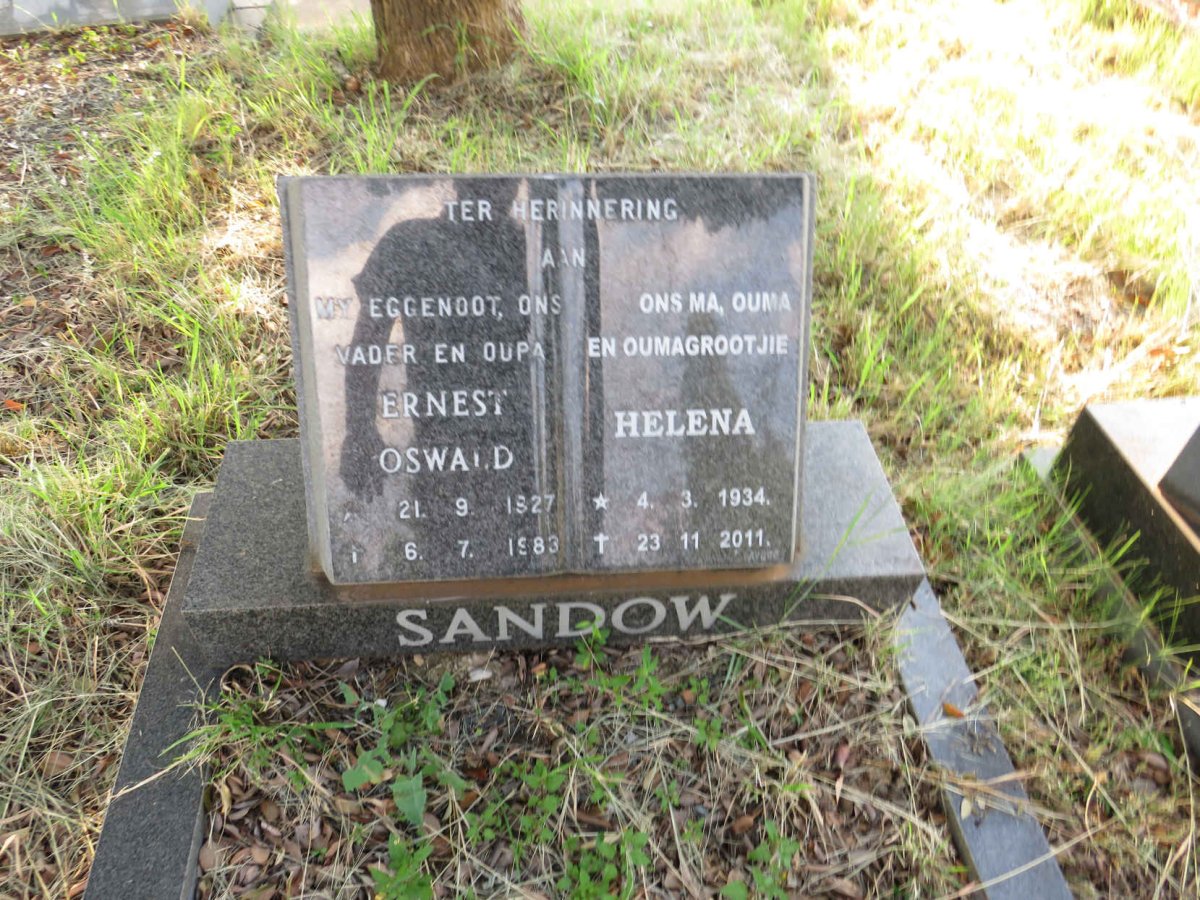 SANDOW Ernest Oswald 1927-1983 & Helena 1934-2011