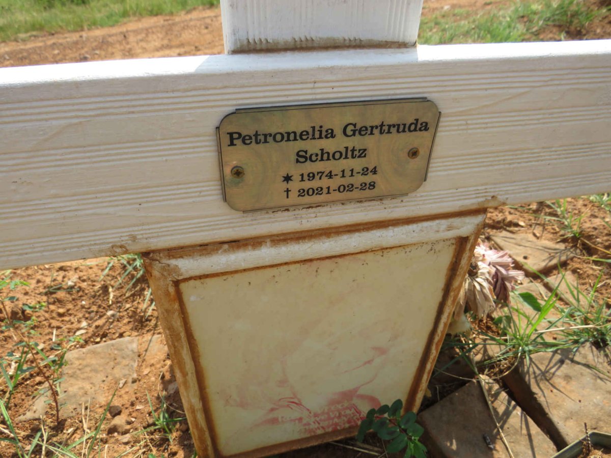 SCHOLTZ Petronelia Gertruda 1974-2021