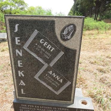 SENEKAL Gert 1921-2006 & Anna 1928-2004