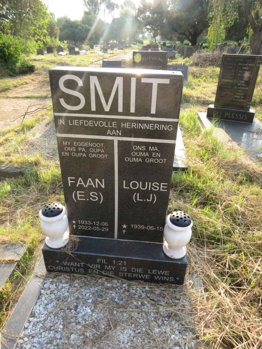 SMIT E.S. 1933-2022 & L.J. 1939-