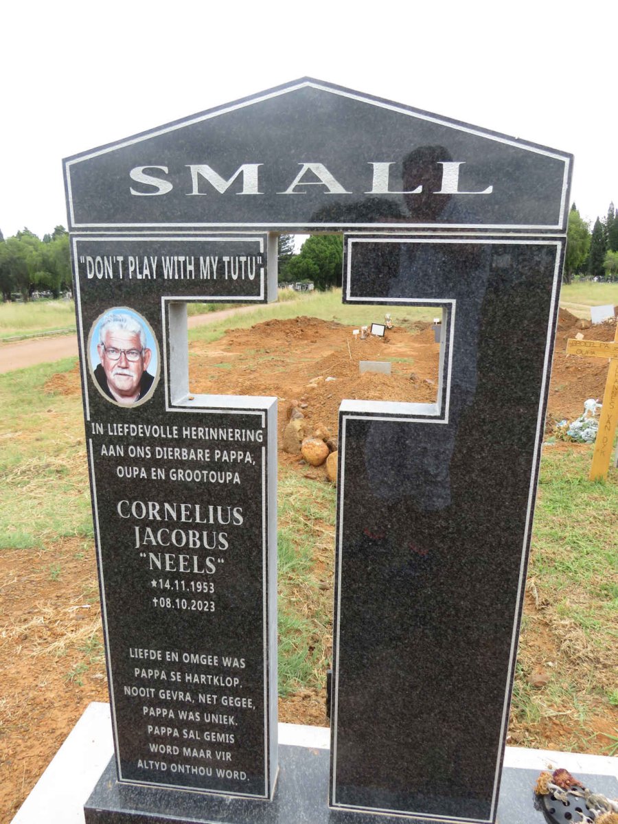 SMALL Cornelius Jacobus 1953-2023