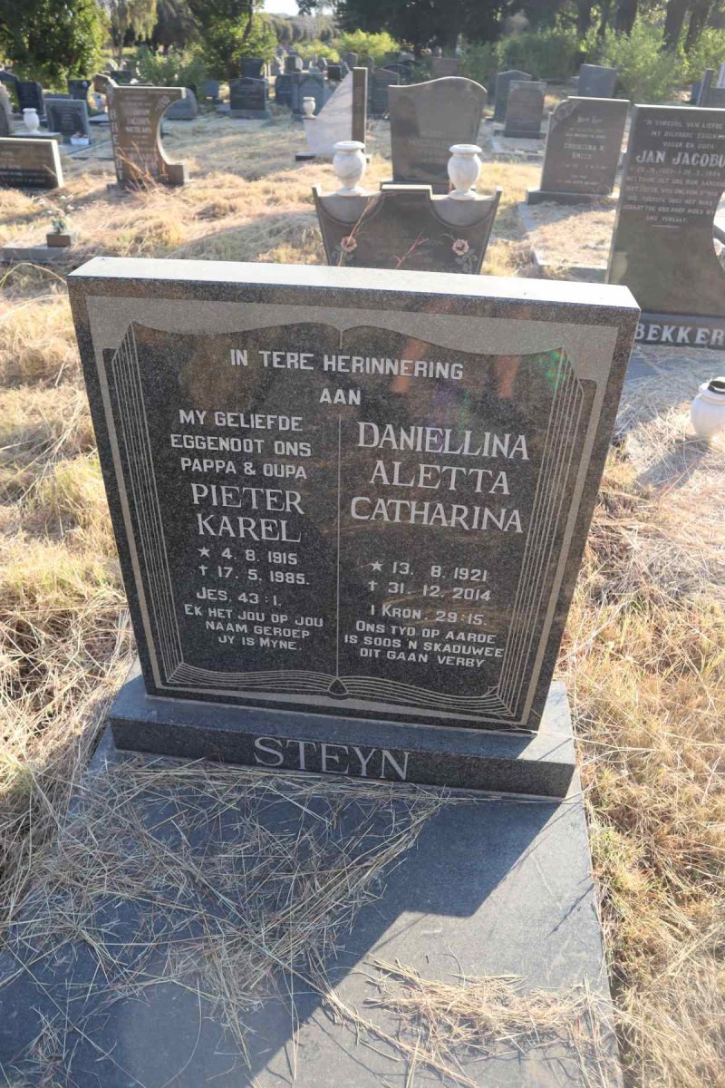 STEYN Pieter Karel 1915-1985 & Daniellina Aletta Catharina 1921-2014