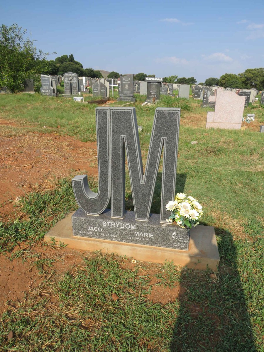 STRYDOM Jaco 1927-2022 & Marie 1940-