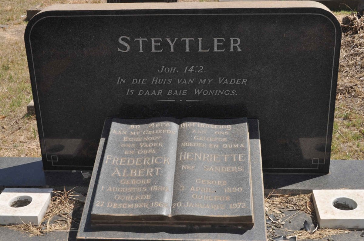 STEYTLER Frederick Albert 1890-1962 &amp; Henriette SANDERS 1890-1972