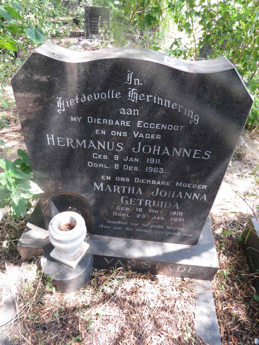 STADEN Hermanus Johannes, van 1911-1963 & Martha Johanna Gertruida 1916-1991