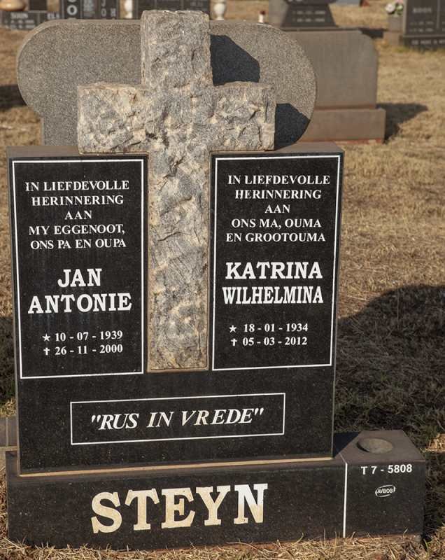 STEYN Jan Antonie 1939-2000 &amp; Katrina Wilhelmina 1934-2012