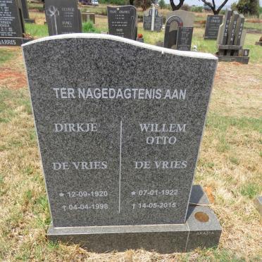 VRIES Dirkje, de 1920-1998 :: DE VRIES Willem Otto 1922-2015