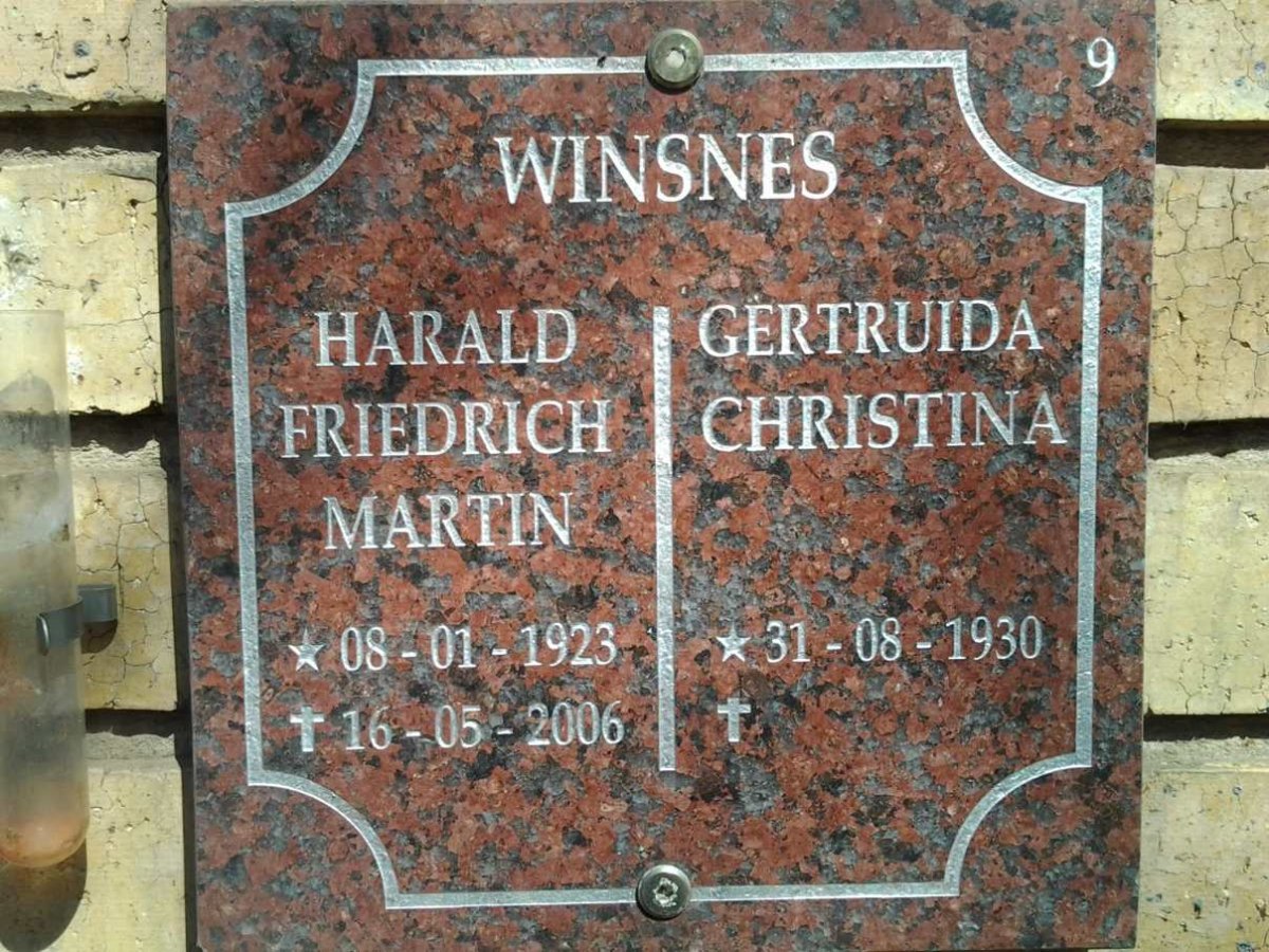 WINSNES Harald Friedrich Martin 1923-2006 &amp; Gertruida Christina 1930-