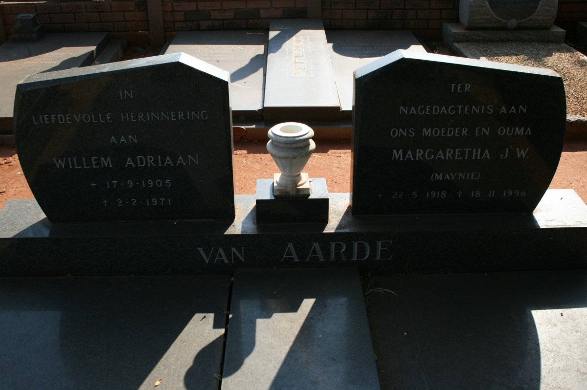 AARDE Willem Adriaan, van 1905-1971 &amp; Margaretha J.W. 1918-1996