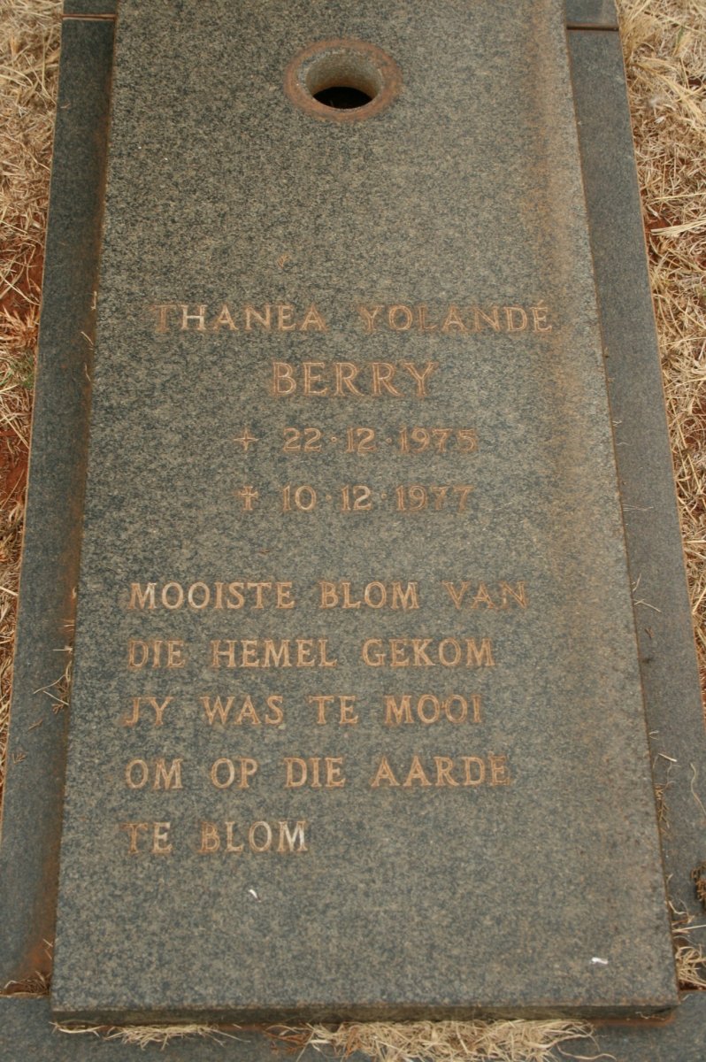 BERRY Thanea Yolandé 1975-1977