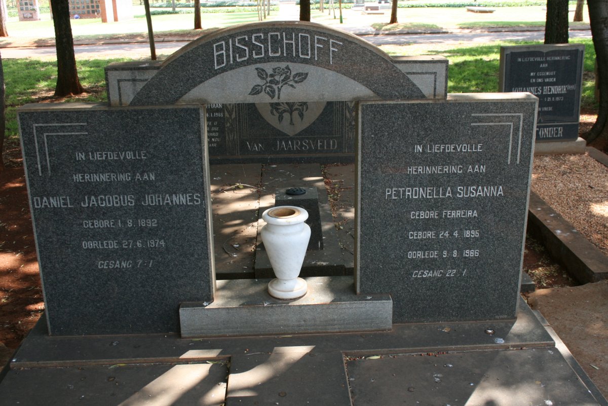 BISSCHOFF Daniel Jacobus Johannes &amp; Petronella Susanna FERREIRA 1895-1966