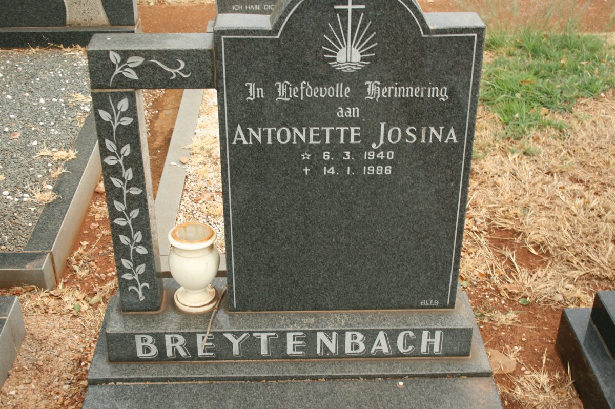 BREYTENBACH Antonette Josina 1940-1986
