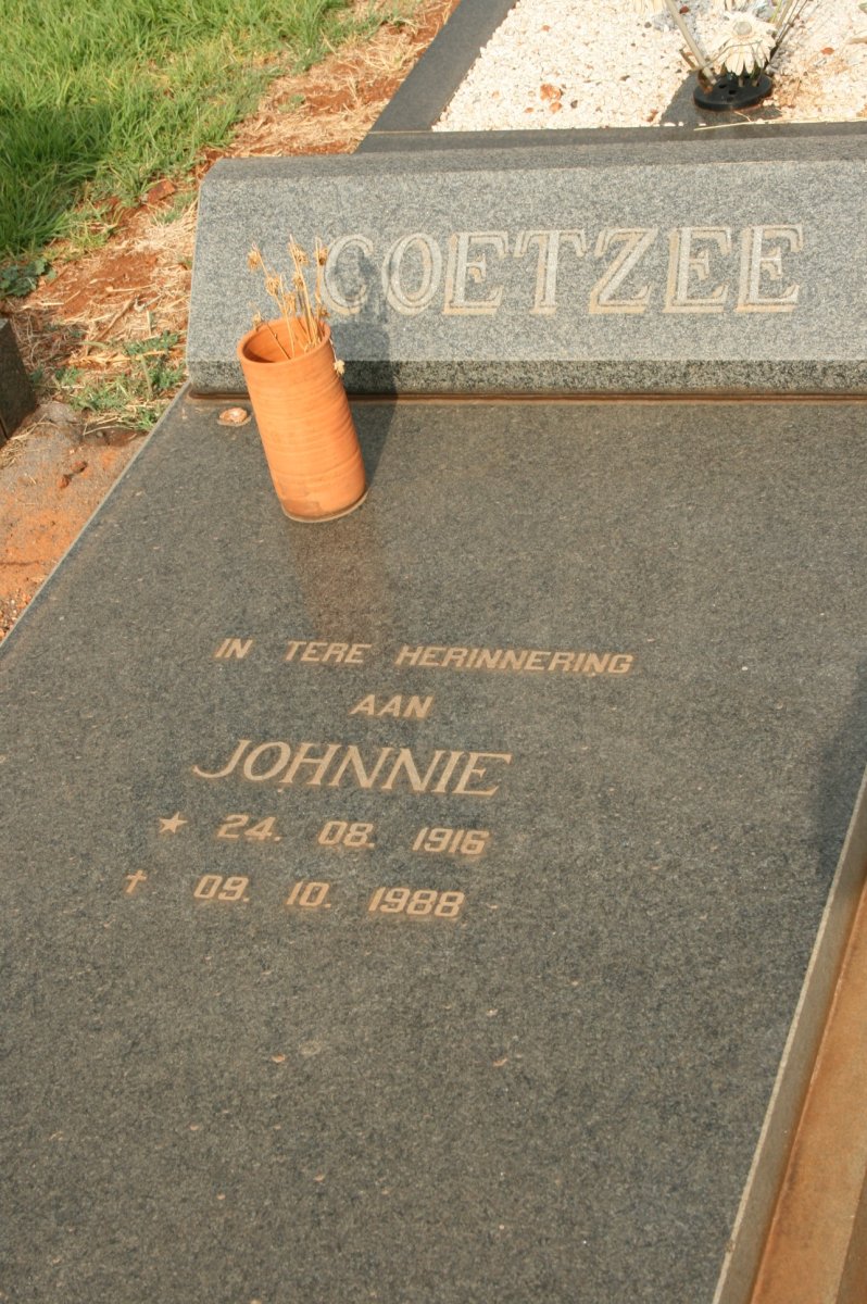 COETZEE Johnnie 1916-1988