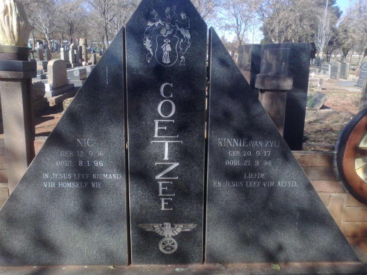 COETZEE Nic 1916-1996 &amp; Kinnie VAN ZYL 1917-1994