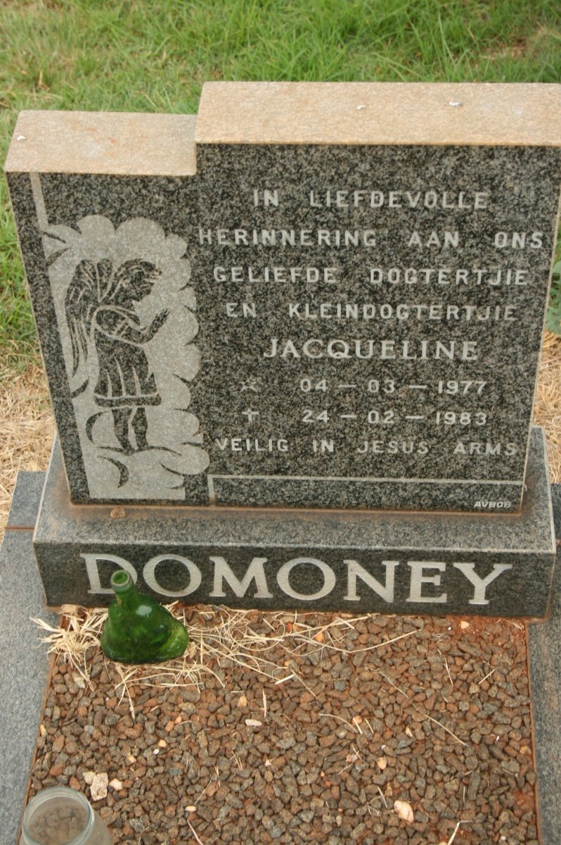 DOMONEY Jacqueline 1977-1983