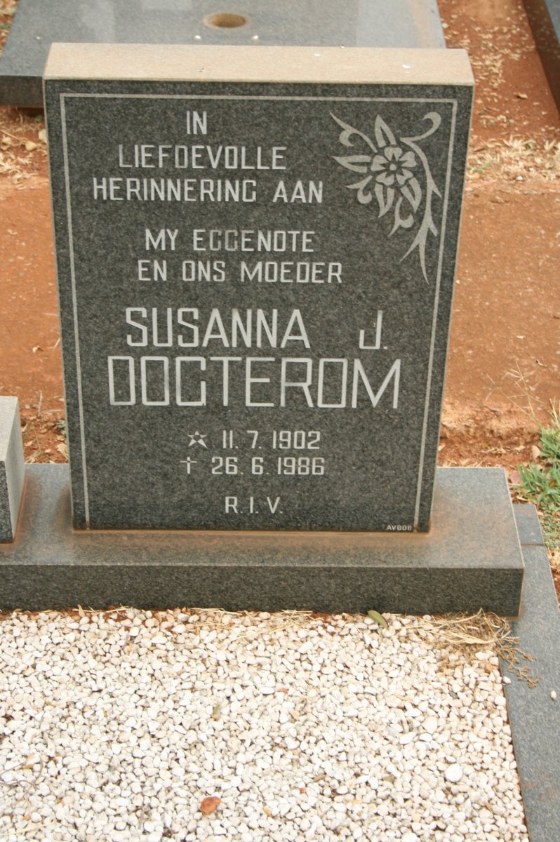 DOGTEROM Susanna J. 1902-1986