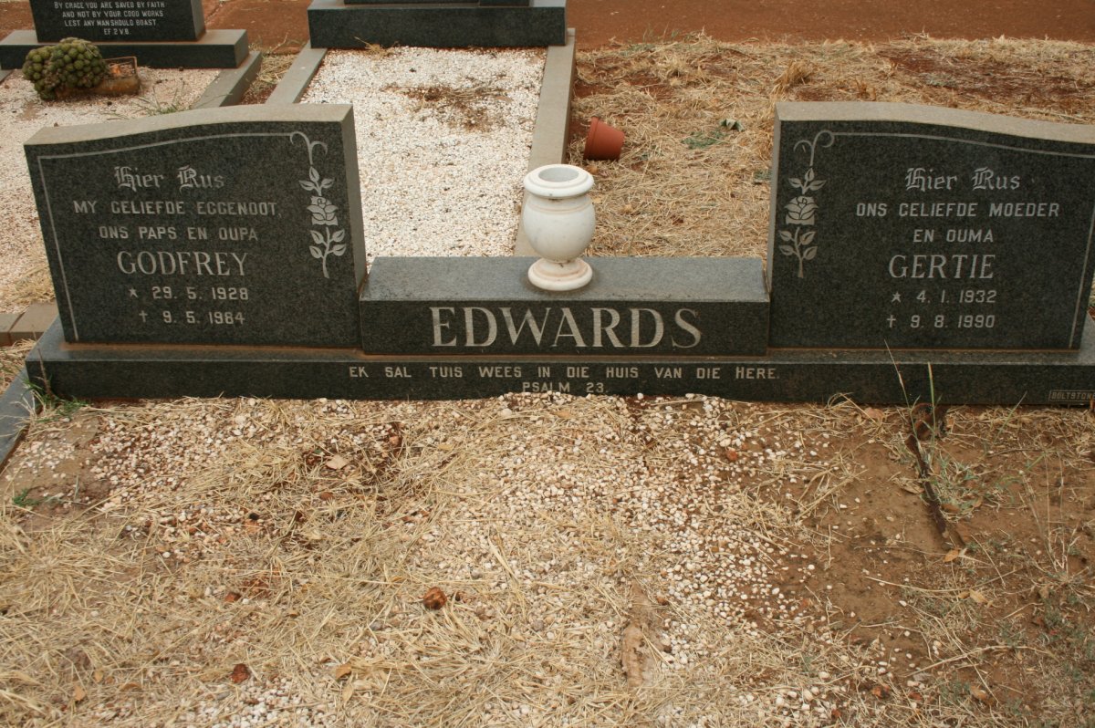 EDWARDS Godfrey 1928-1984 &amp; Gertie 1932-1990