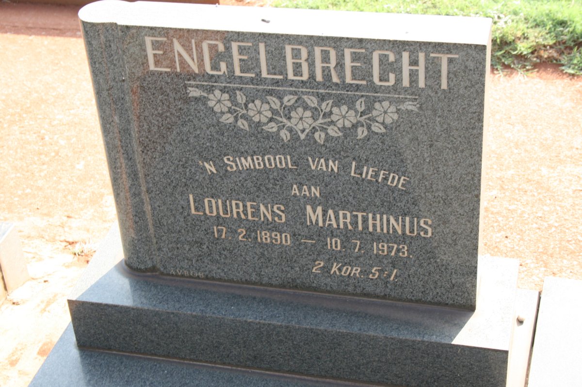 ENGELBRECHT Lourens Marthinus 1890-1973