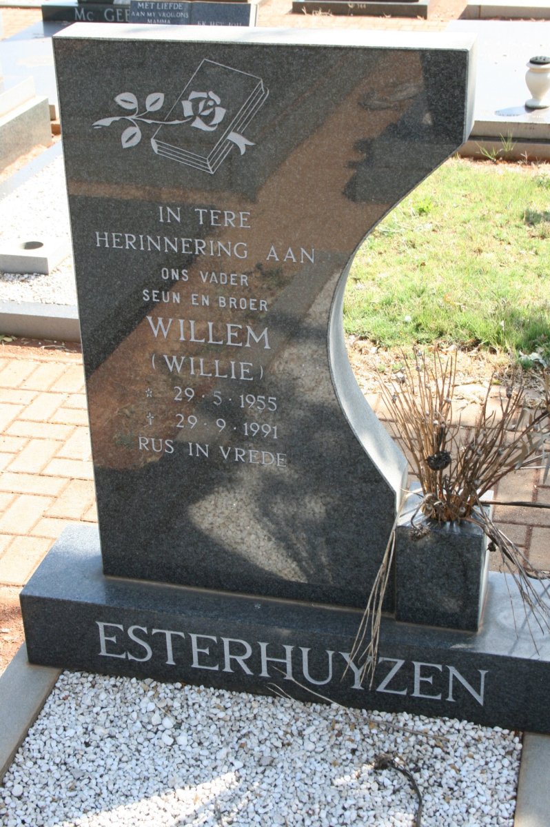 ESTERHUIZEN Willem 1955-1991