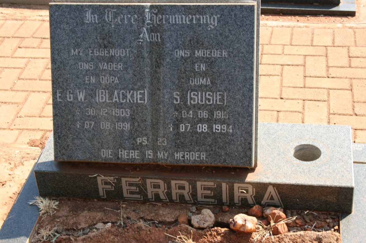 FERREIRA E.G.W. 1903-1991 &amp; S. 1915-1994