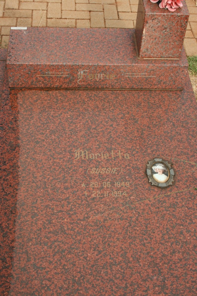FOURIE Marietta 1949-1994