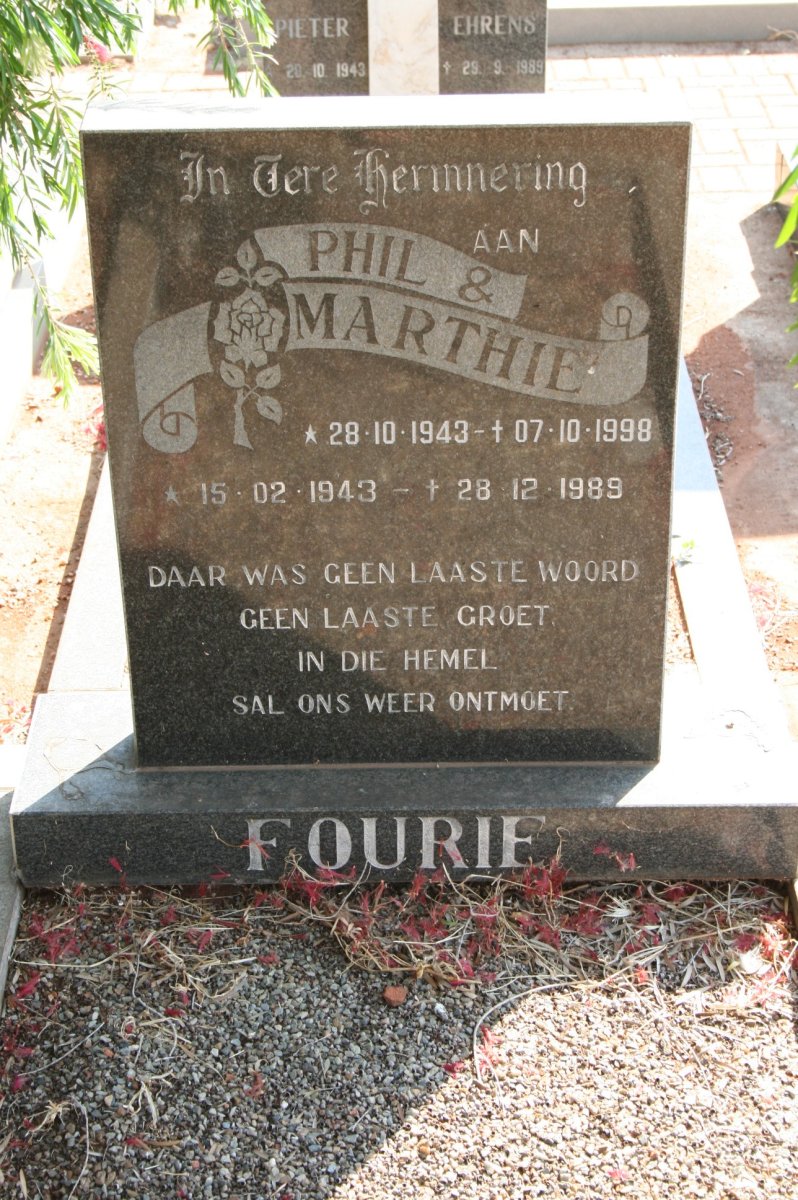 FOURIE Phil 1943-1998 &amp; Marthie 1943-1989