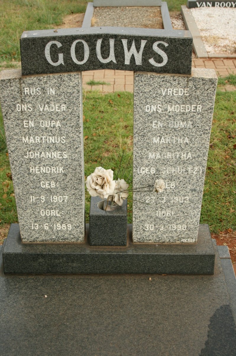 GOUWS Martinus Johannes Hendrik 1907-1989 &amp; Martha Magritha SCHULTZ 1903-1990