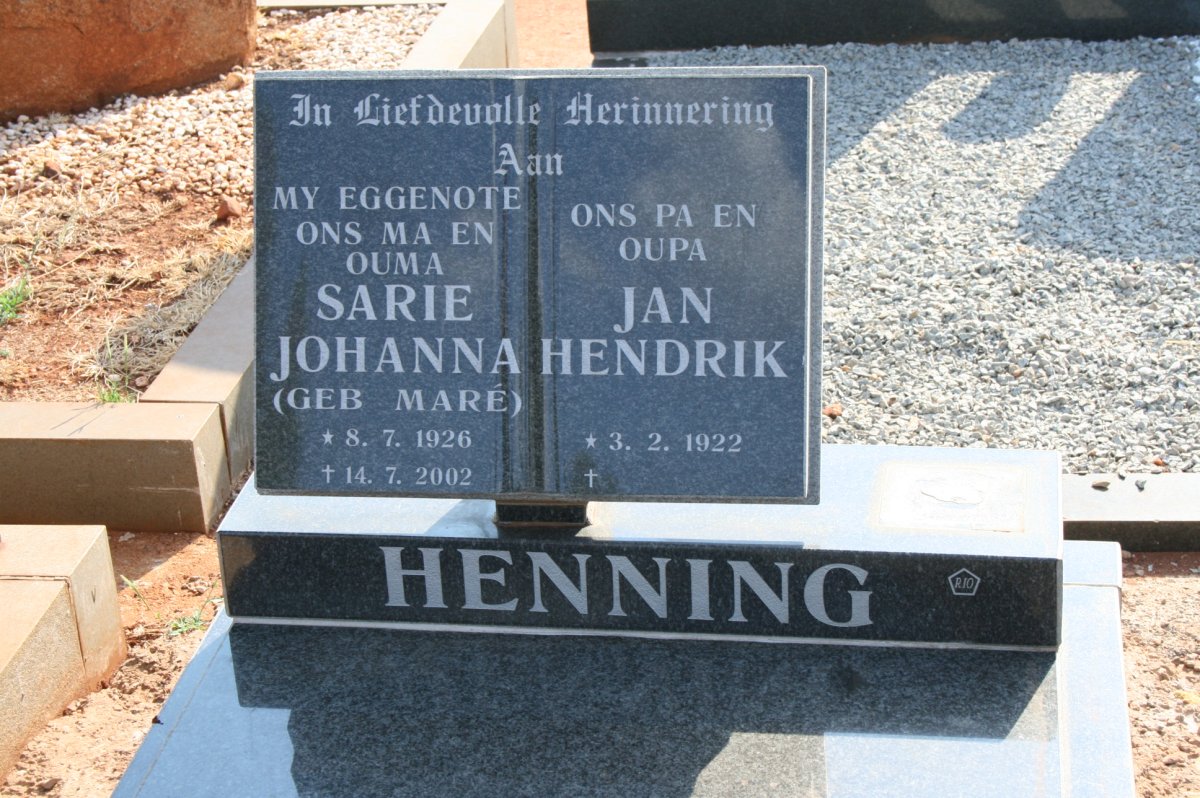 HENNING Jan Hendrik 1922- &amp; Sarie Johanna MARE 1926-2002